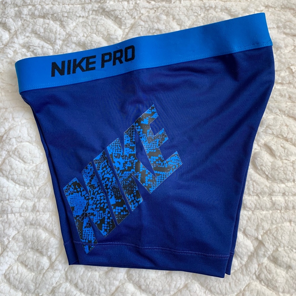 NWOT NIKE PRO SHORTS